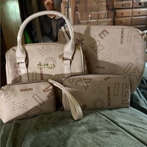 Beige Handbag Set